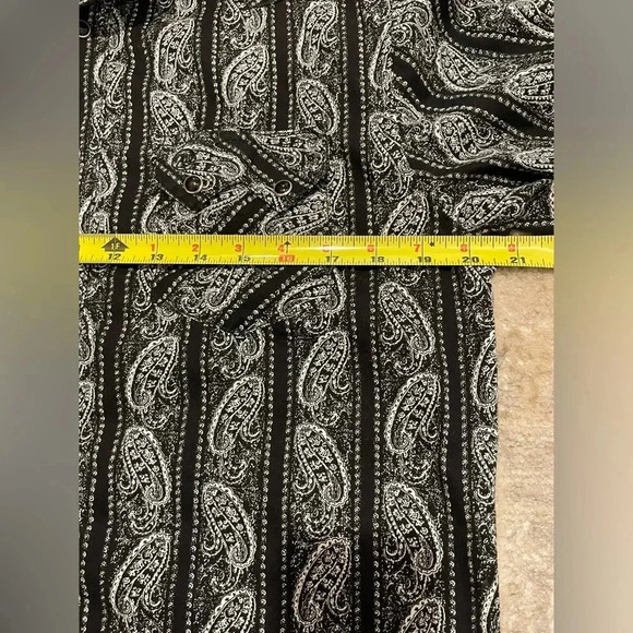 VTG Wrangler American Cowboy Paisley Pearl Snap Shirt Western Rodeo Black/White - Picture 7 of 12